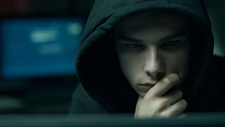 Did you know social engineering is an escalating way cybercriminals are tricking users into performing actions that lead to security breaches? In a recent IIBA webinar, presenter Erich Kron, Security Awareness Advocate at KnowBe4, shared his seven social engineering reg flags you should be aware of.